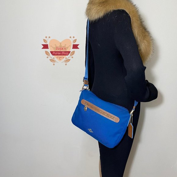 💙Coach Fabric-Polyester W/ Leather Bag💙 - Picture 13 of 16